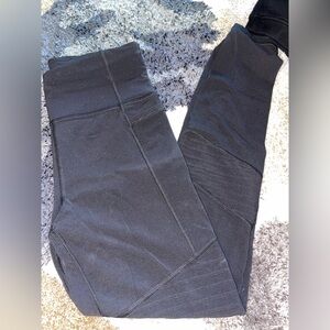 Athleta size S leggings. With pockets